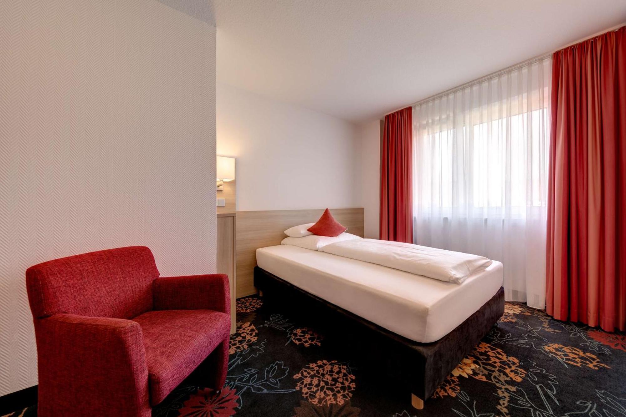Best Western Blankenburg Hotel Кобург Экстерьер фото