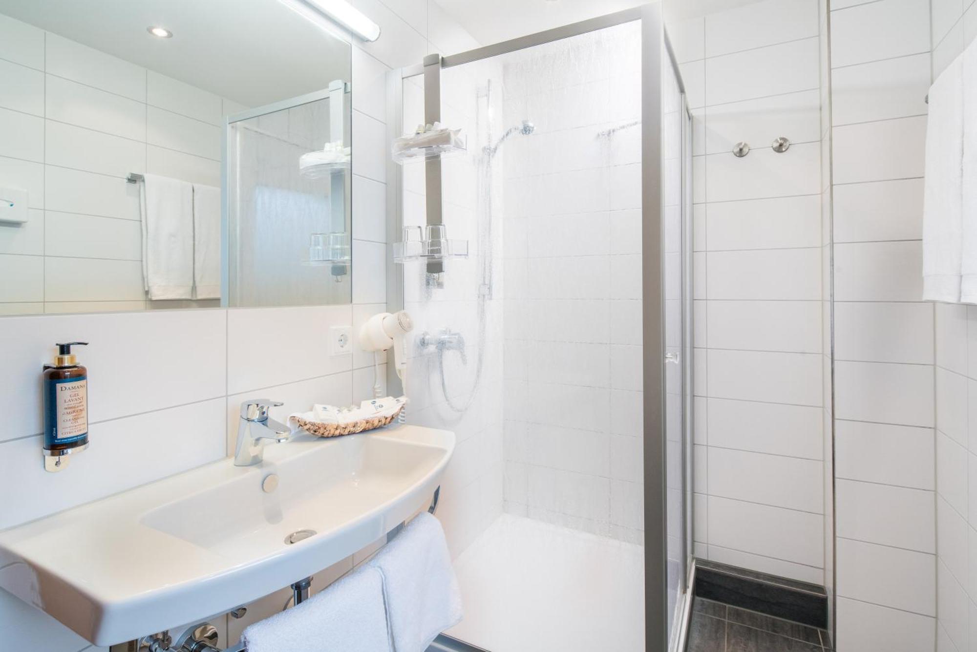 Best Western Blankenburg Hotel Кобург Экстерьер фото