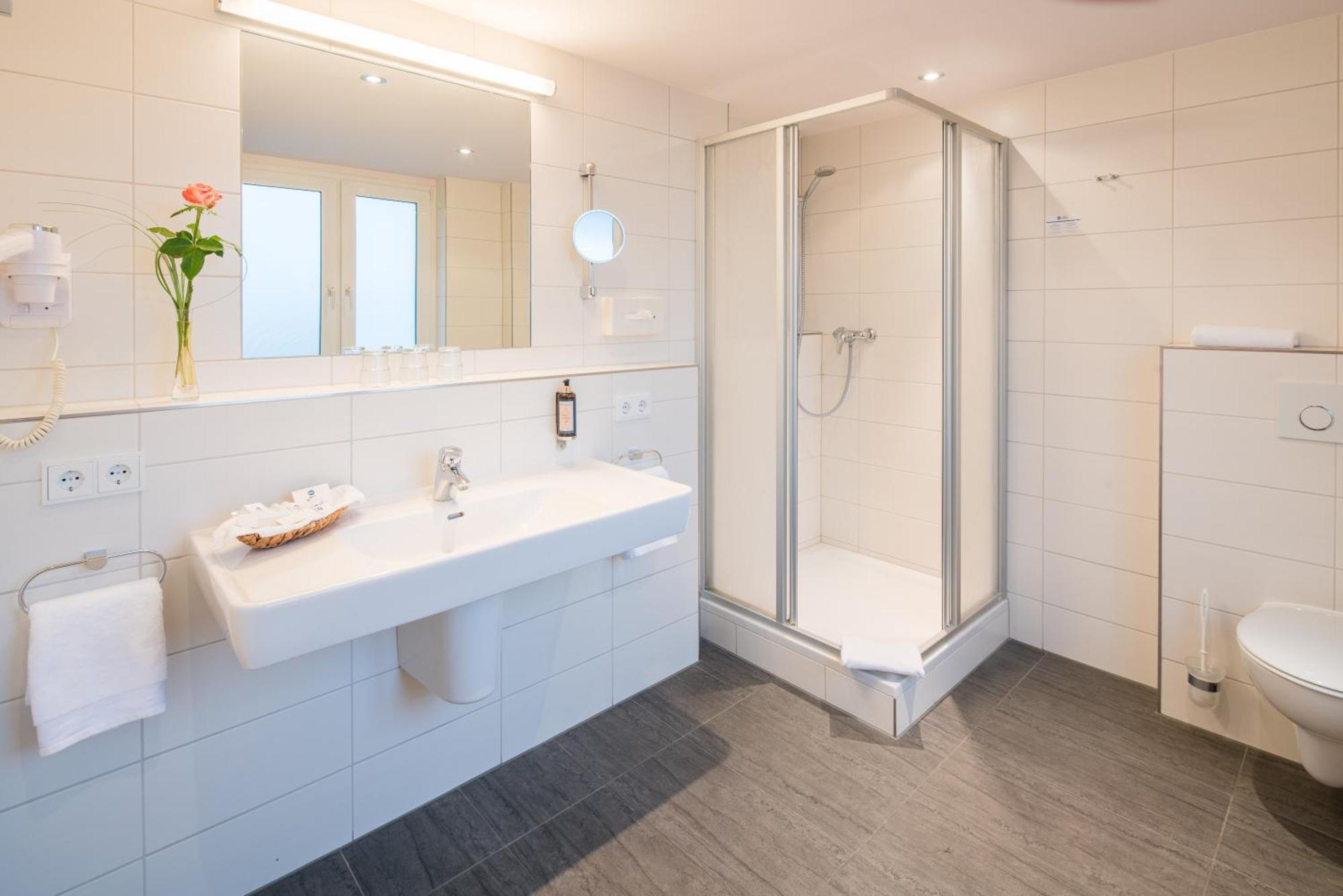 Best Western Blankenburg Hotel Кобург Экстерьер фото